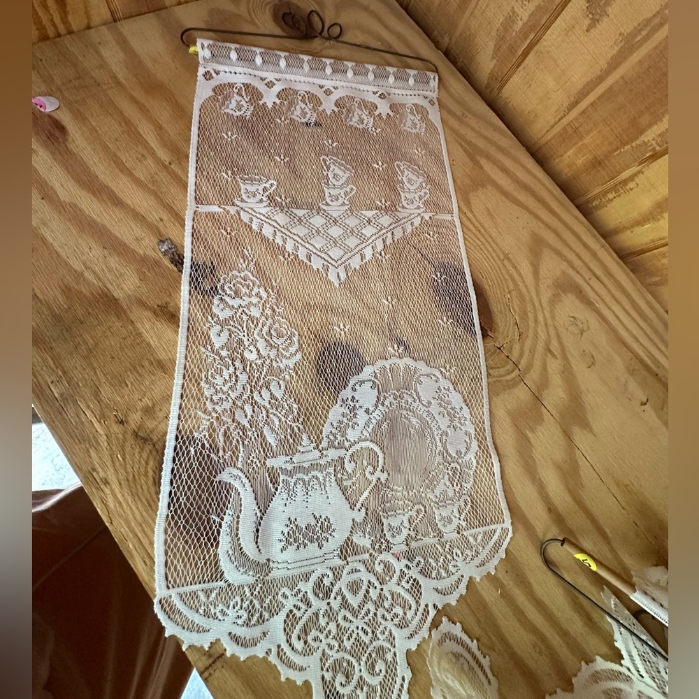 Heritage Lace Ivory "Tea Cup" Wall Hanging  12 x 27